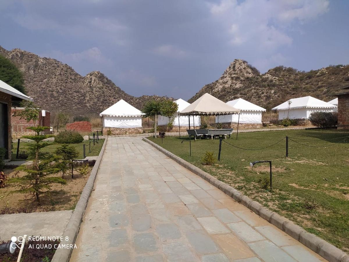 Grass Field Valley Resort Jaipur Eksteriør bilde