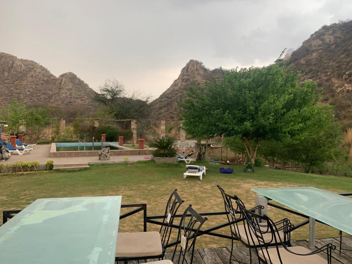 Grass Field Valley Resort Jaipur Eksteriør bilde