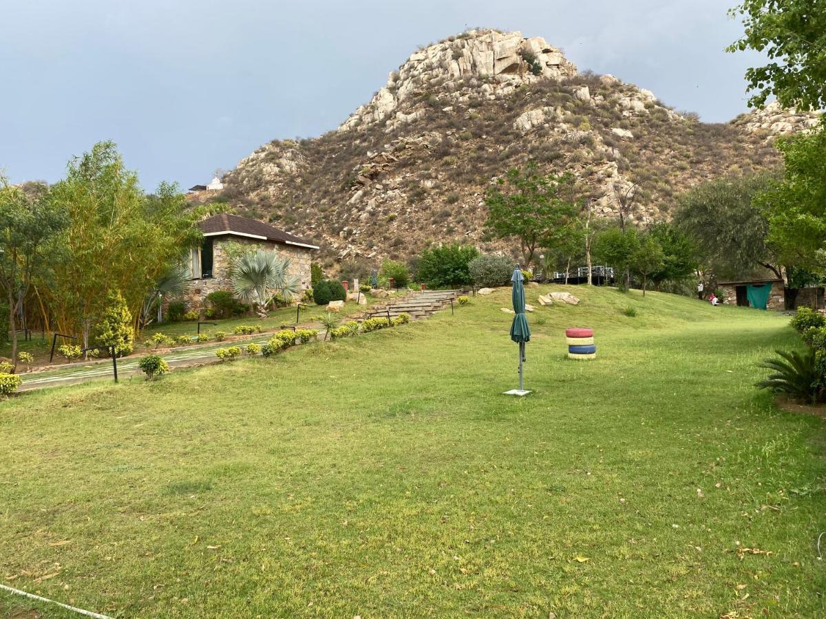 Grass Field Valley Resort Jaipur Eksteriør bilde