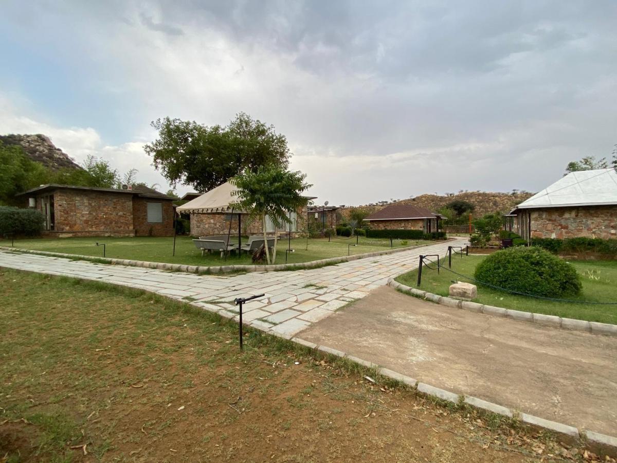Grass Field Valley Resort Jaipur Eksteriør bilde