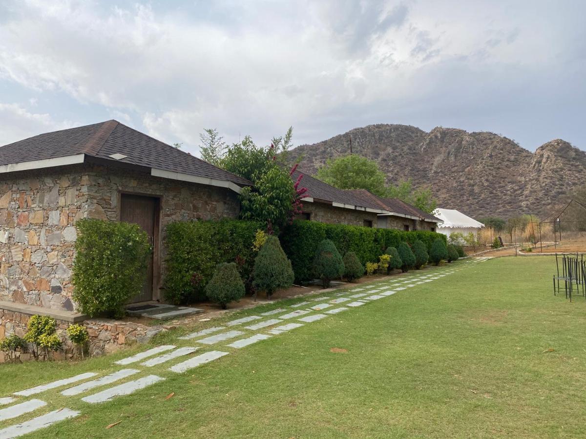Grass Field Valley Resort Jaipur Eksteriør bilde