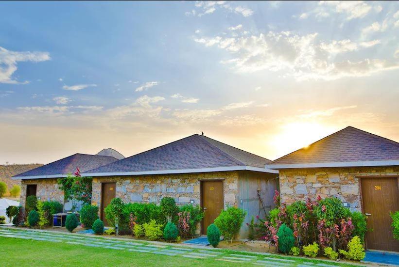 Grass Field Valley Resort Jaipur Eksteriør bilde